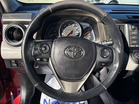 Used 2015 Toyota RAV4 Limited image 10