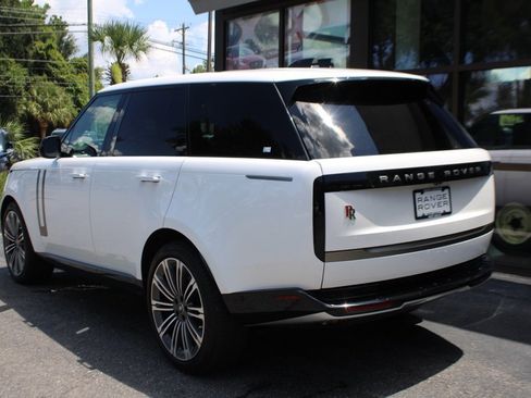 Used 2024 Land Rover Range Rover SE image 7