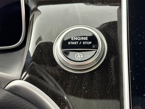 Certified 2026 Mercedes-Benz GLC 300 4MATIC image 25