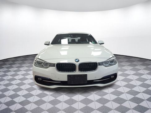Used 2017 BMW 330e image 5