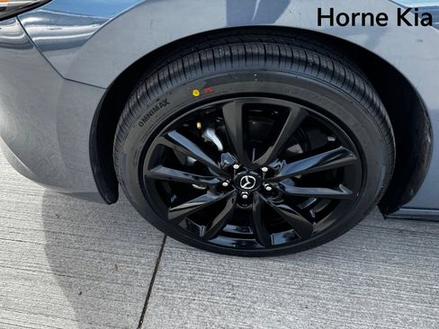 Used 2022 MAZDA MAZDA3 s image 8