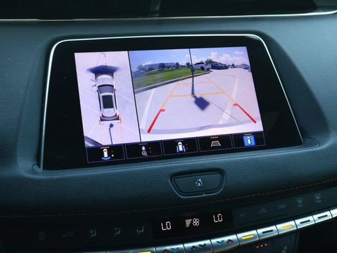 Used 2022 Cadillac XT4 Sport FWD image 30