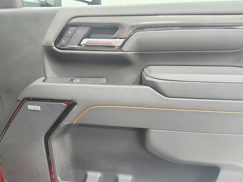 Used 2025 GMC Sierra 2500 AT4 w/ AT4 Premium Plus Package AWD/4WD image 51
