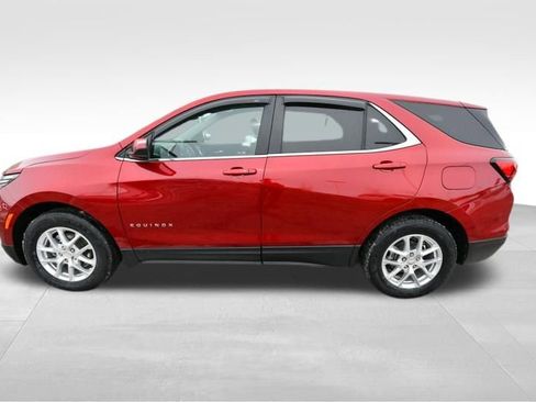 Used 2024 Chevrolet Equinox LT AWD/4WD image 4