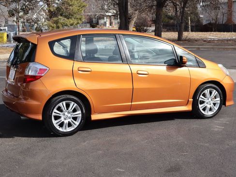 Used 2010 Honda Fit Sport image 4