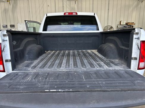Used 2022 RAM 1500 Classic SLT w/ Electronics Group AWD/4WD image 22