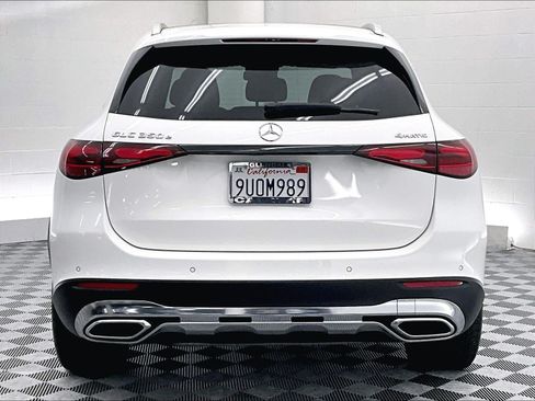 Certified 2025 Mercedes-Benz GLC 350e 4MATIC image 3