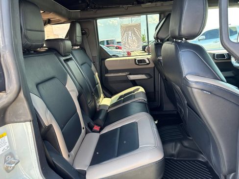 Used 2022 Ford Bronco Wildtrak AWD/4WD image 12