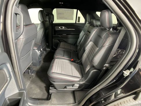 New 2026 Ford Explorer ST-Line image 32