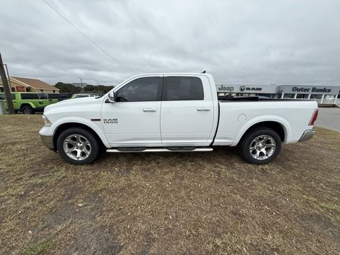 Used 2016 RAM 1500 Laramie w/ Convenience Group image 4