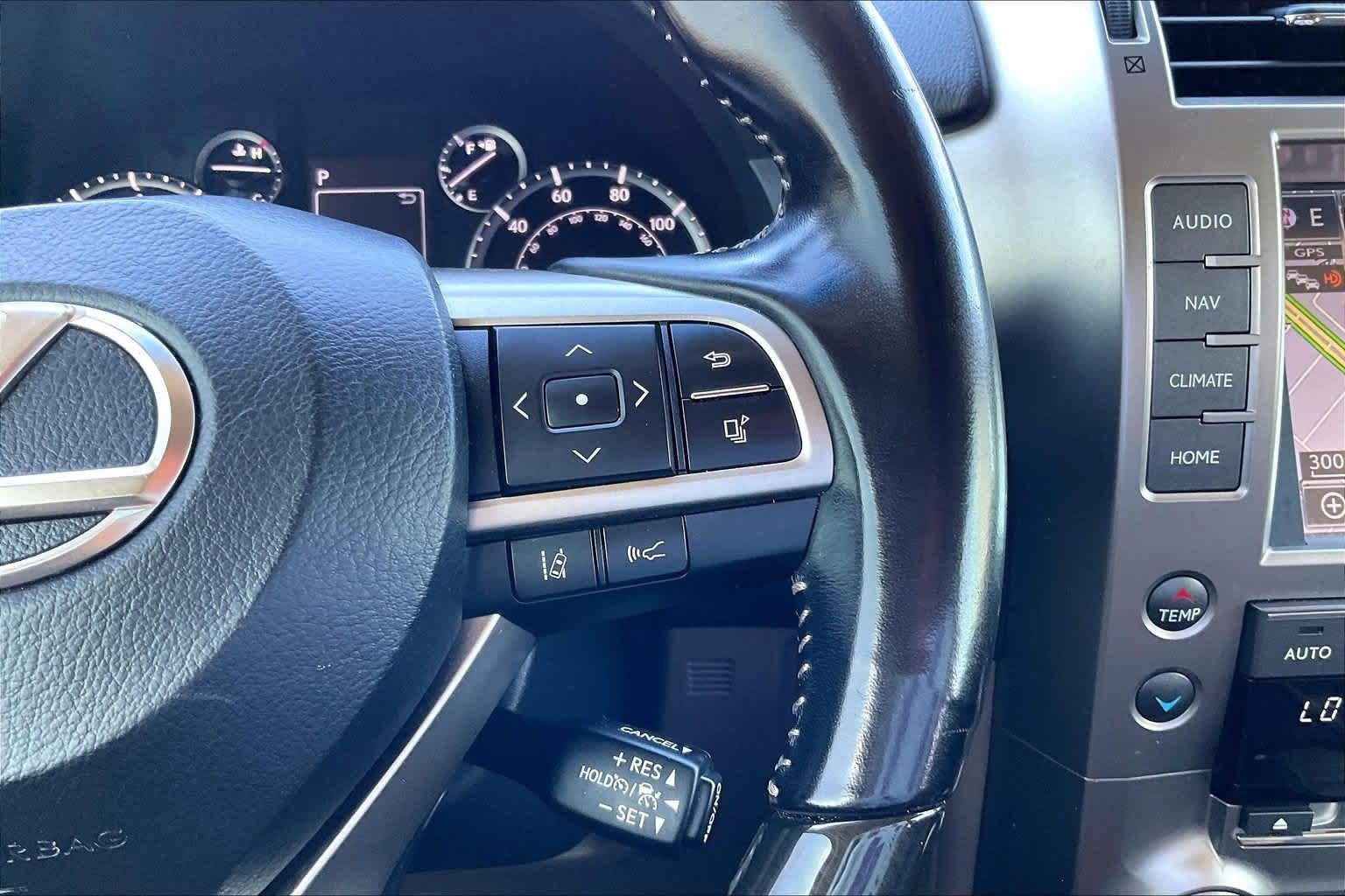 Used 2020 Lexus GX 460 Premium w/ Premium Package AWD/4WD image 25