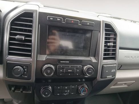 Used 2020 Ford F250 XLT AWD/4WD image 15