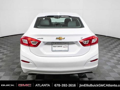 Used 2017 Chevrolet Cruze LT image 25