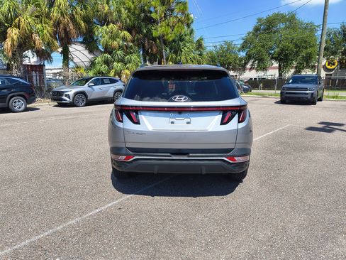 Used 2023 Hyundai Tucson SEL w/ Convenience Package FWD image 5