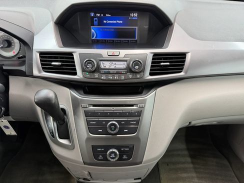 Used 2014 Honda Odyssey LX image 21