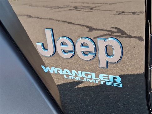 Used 2022 Jeep Wrangler Unlimited Rubicon 4xe w/ Cold Weather Group image 31