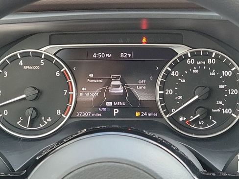 Certified 2022 Nissan Rogue SV image 31