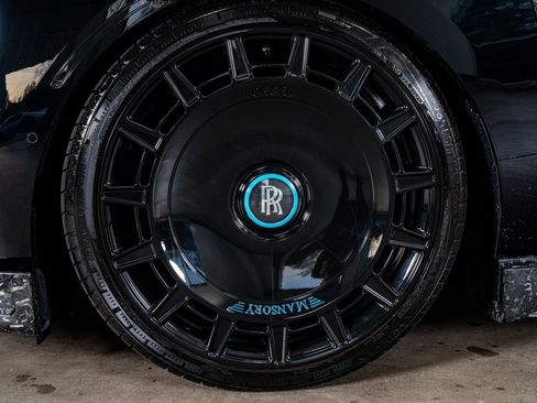 Used 2024 Rolls-Royce Spectre w/ Spectre Launch Package image 11