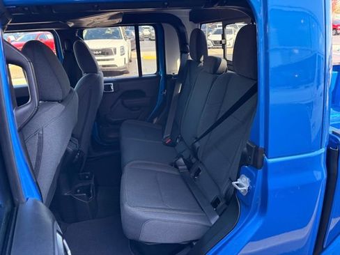 New 2026 Jeep Gladiator Sport image 17