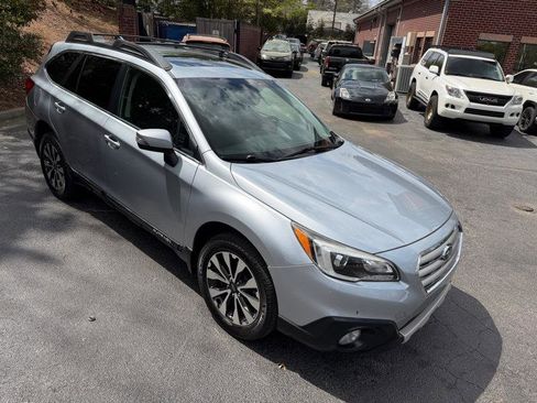 Used 2017 Subaru Outback 2.5i Limited image 14