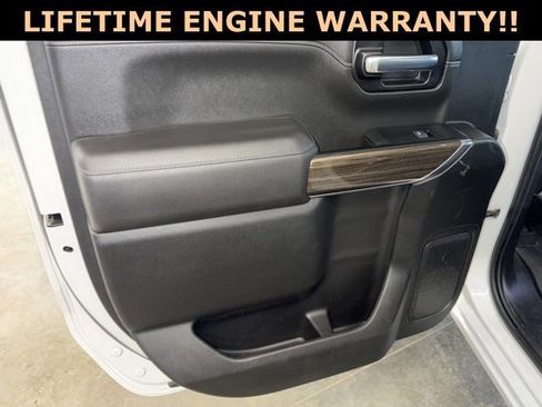 Used 2021 Chevrolet Silverado 1500 RST image 19