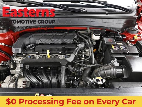 Used 2023 Hyundai Venue Limited FWD image 7