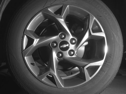 Used 2025 Chevrolet Trax LT FWD image 14