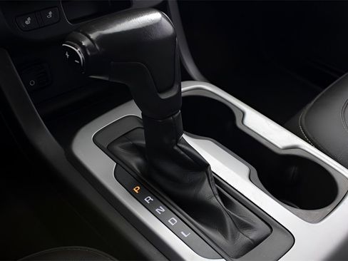 Used 2019 Chevrolet Colorado ZR2 image 24