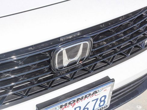 Certified 2023 Honda Accord EX image 12