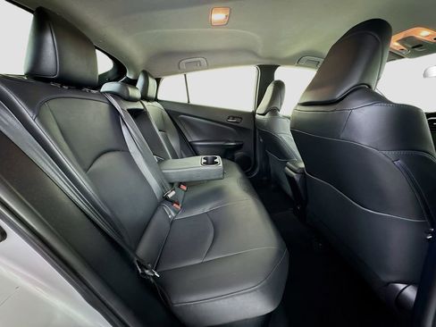 Used 2017 Toyota Prius Three Touring image 22