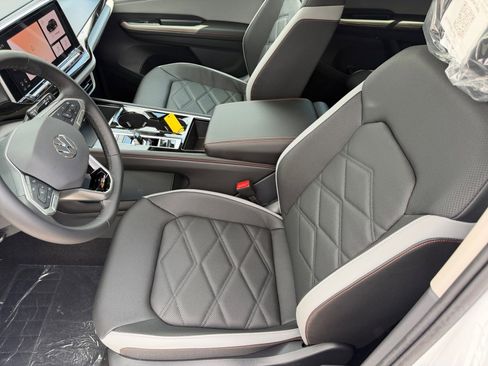 New 2026 Volkswagen Atlas Peak Edition AWD/4WD image 30