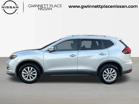 Used 2017 Nissan Rogue SV w/ SV Premium Package image 8