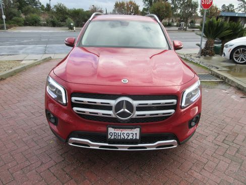 Used 2022 Mercedes-Benz GLB 250 4MATIC image 56