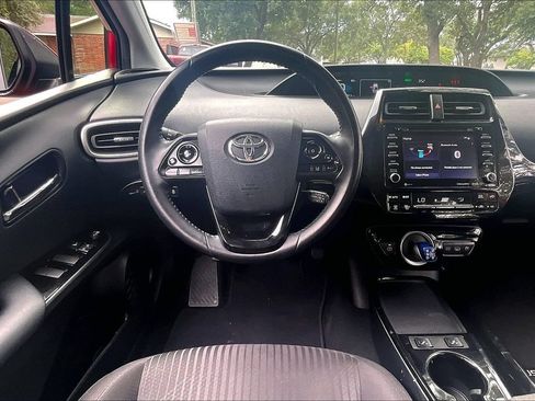 Used 2021 Toyota Prius Prime LE FWD image 8