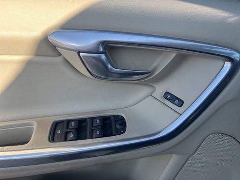 Used 2012 Volvo S60 T5 image 22