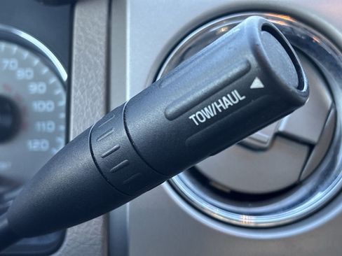 Used 2010 Ford F150 XLT image 30