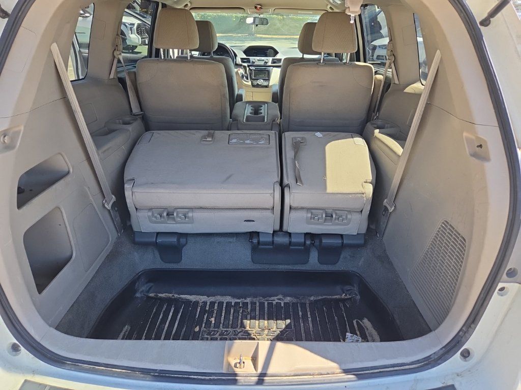 Used 2016 Honda Odyssey EX image 12