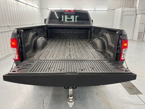 Used 2023 RAM 3500 Big Horn w/ Level 1 Equipment Group AWD/4WD image 7