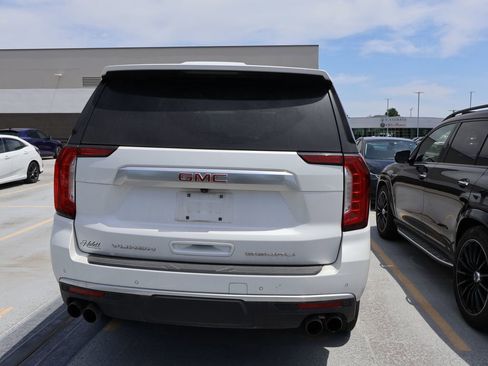 Used 2023 GMC Yukon Denali AWD/4WD image 12
