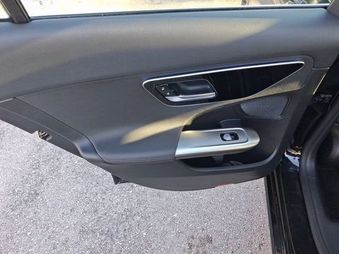 Used 2025 Mercedes-Benz C 300 Sedan image 11