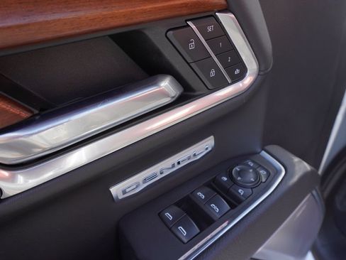Certified 2022 GMC Sierra 1500 Denali AWD/4WD image 17