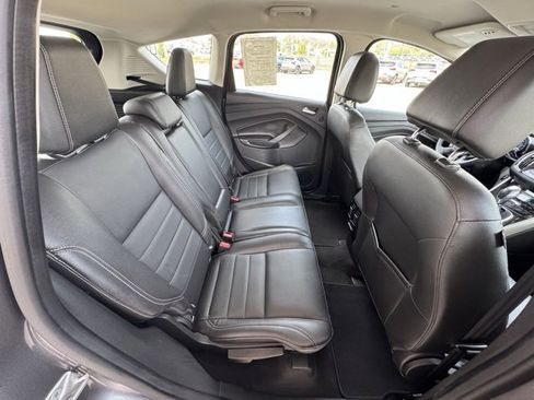 Used 2013 Ford C-MAX SEL image 40