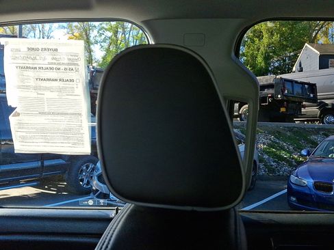 Used 2017 Chevrolet Silverado 1500 High Country image 17