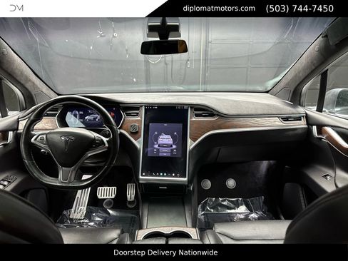 Used 2016 Tesla Model X Performance image 24