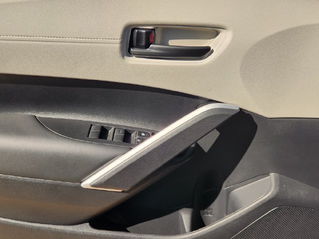 New 2026 Toyota Corolla Cross LE FWD image 17