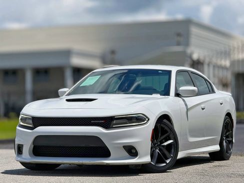 Used 2019 Dodge Charger GT w/ Performance Handling Group RWD image 2