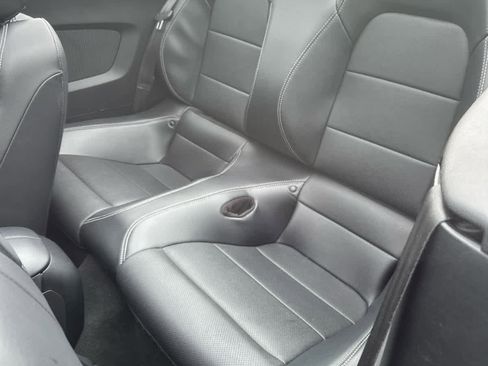 Used 2022 Ford Mustang Premium image 10