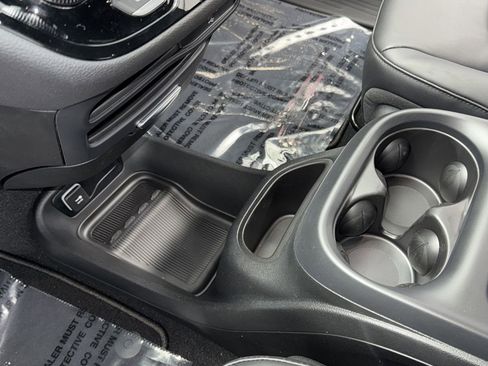 New 2026 Chrysler Pacifica Select image 18