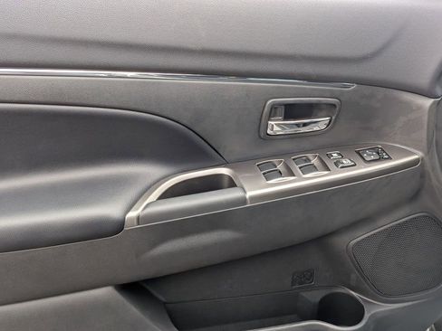 New 2025 Mitsubishi Outlander Sport SE image 15