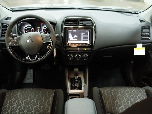 New 2026 Mitsubishi Outlander Sport LE AWD/4WD image 20